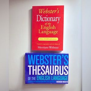 *Webster’s Pocket English Language Dictionary & Thesaurus Set - NEW